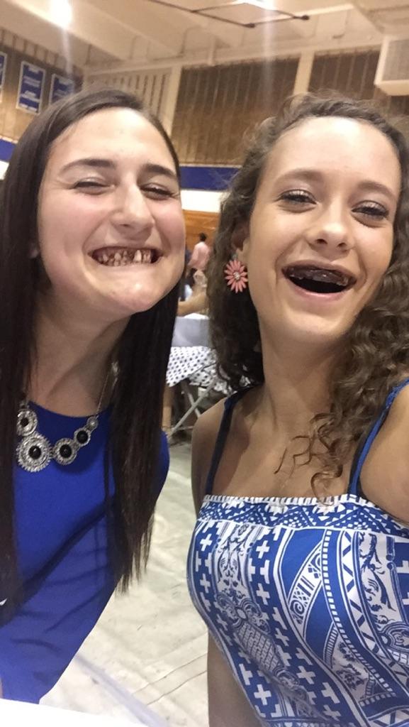 All dressed up for the athletic banquet. <a href="/Era_Kryeziu/">Era Kryeziu</a> @Miss_Payne_4