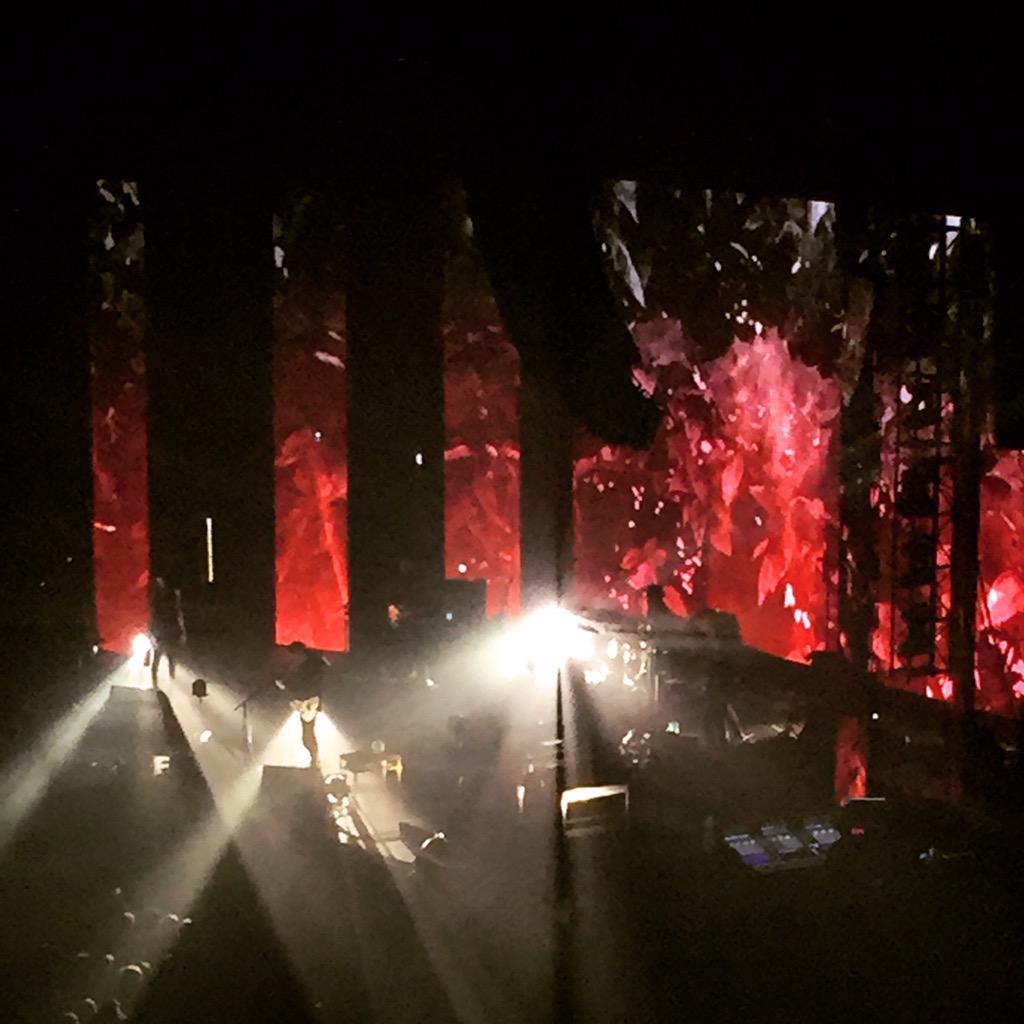 lucybough's tweet photo. Well....@benhowardmusic is an absolute dream #inlove #actuallyinlove  ❤️❤️❤️ http://t.co/Ay4bVSdMNv