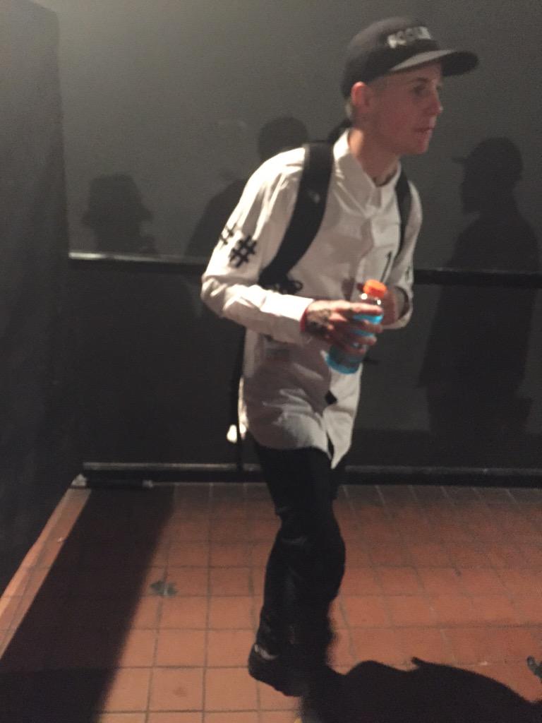 WhoIsLilwill's tweet photo. @Ink_whiteKid freshest white boy in VA right now lol http://t.co/8CaOYS6uzW