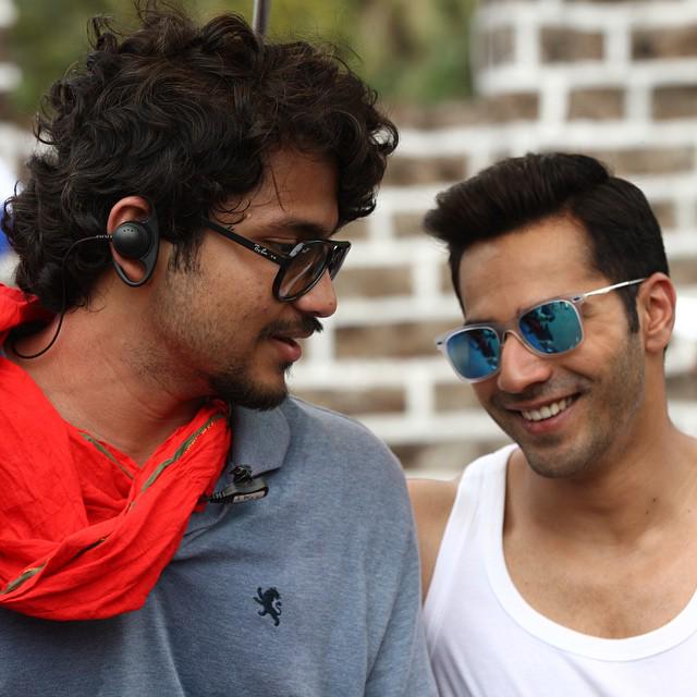 \" Happy Birthday Varun Dhawan :)

On the sets of \"Dilwale\" ;) 