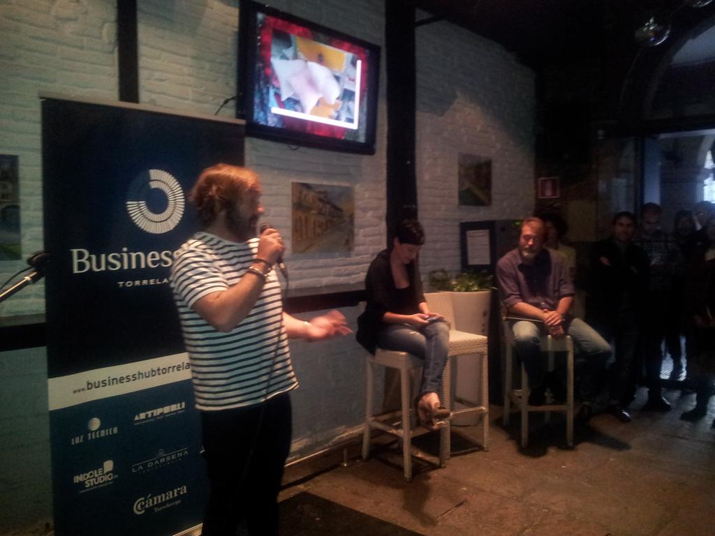 PiuComunicacion's tweet photo. Seguimos con #asas &amp; #mitupi en #wakeupBHT @BusinessHUBTorr  #torrelavega http://t.co/geyX0axKKr