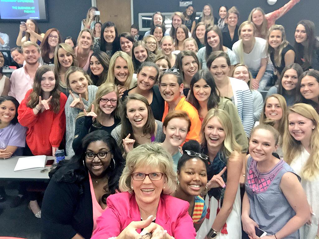 Maylay11's tweet photo. @NCSUtextiles thanks for a great four years #seniors #selfiestick #LDOC http://t.co/4HrEWhLwZc