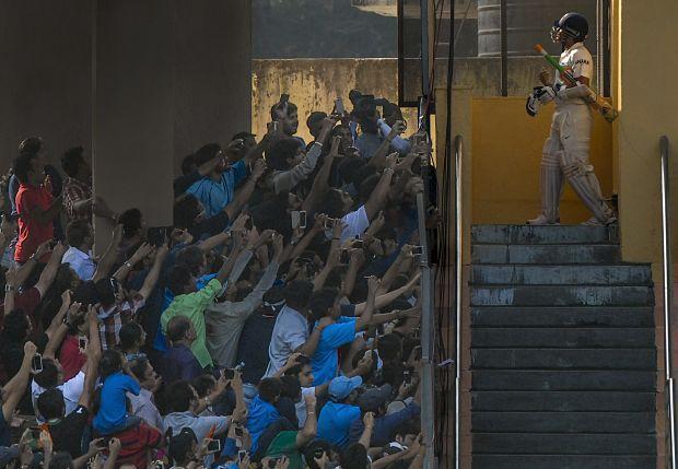 Born to be worshipped.. #HappyBirthdaySachin.