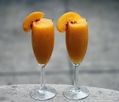 Bartrixevents's tweet photo. Bubbly week ends today @Bartrixevents 

Bellini Day

#champagneweek #champagne 
#cocktailweek https://t.co/SOF3TWuk2e