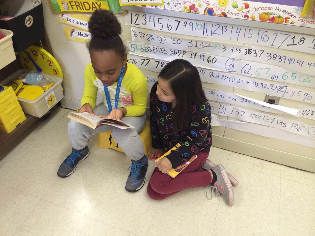 msvencusBCPS's tweet photo. Second Grade Fourth Grade Infusion! #readtosomeone @misscudmore @Connelly_BCPS @LoganElementary http://t.co/nqDS53WjNT