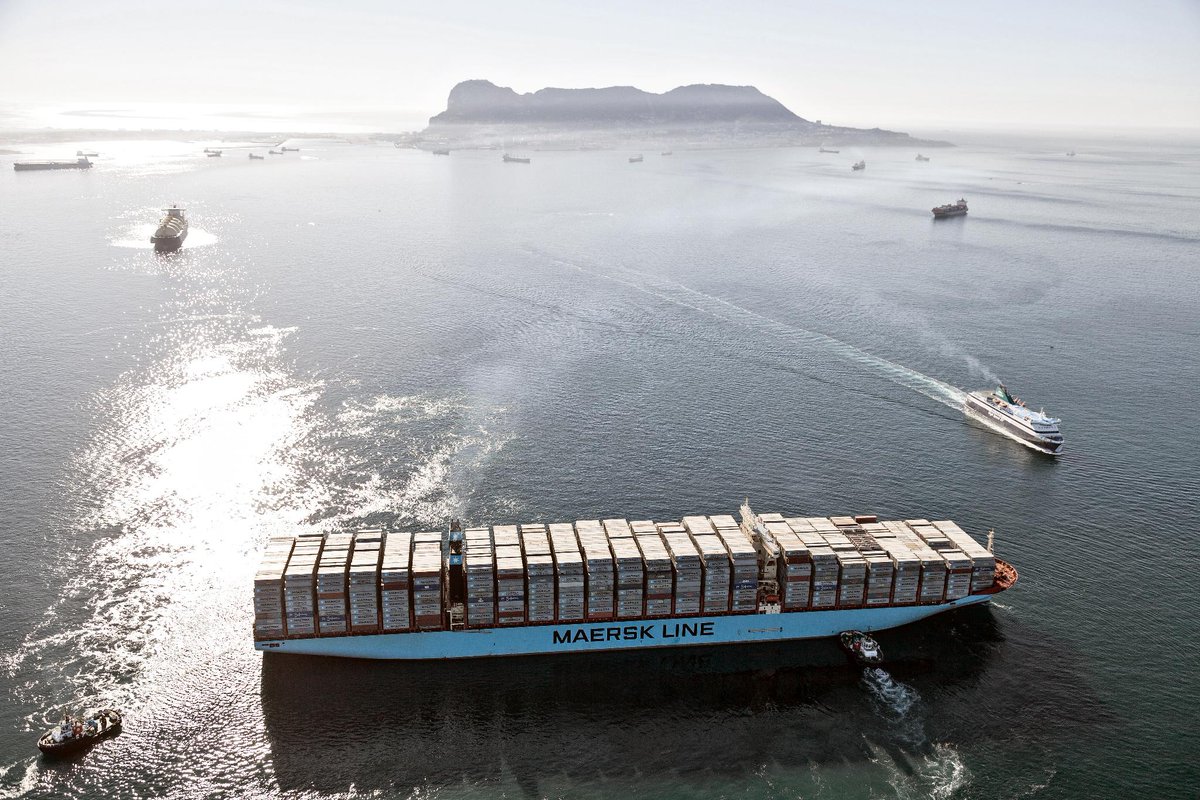 anderspreben's tweet photo. .@Maersk: Explore fleet activities in global# trade around the world: http://t.co/yoJ4riY1pB #Shipfinder http://t.co/eizt5sNo7P