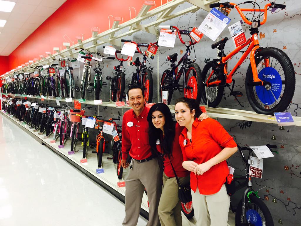 #G391Engagement T1953 Four Points driving sales! BOOM! We got bikes! <a href="/Mattmmurphy24/">Matthew Murphy</a> @crowderabby1 @Becca4Target