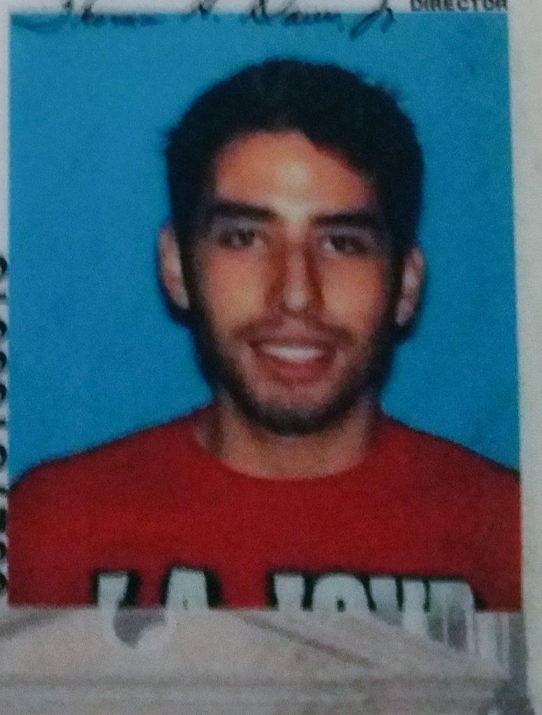 Agent_RoG's tweet photo. #TBT ahh back know when I had a vertical Drivers license. How time changes us. http://t.co/ZVqpgSoTfm
