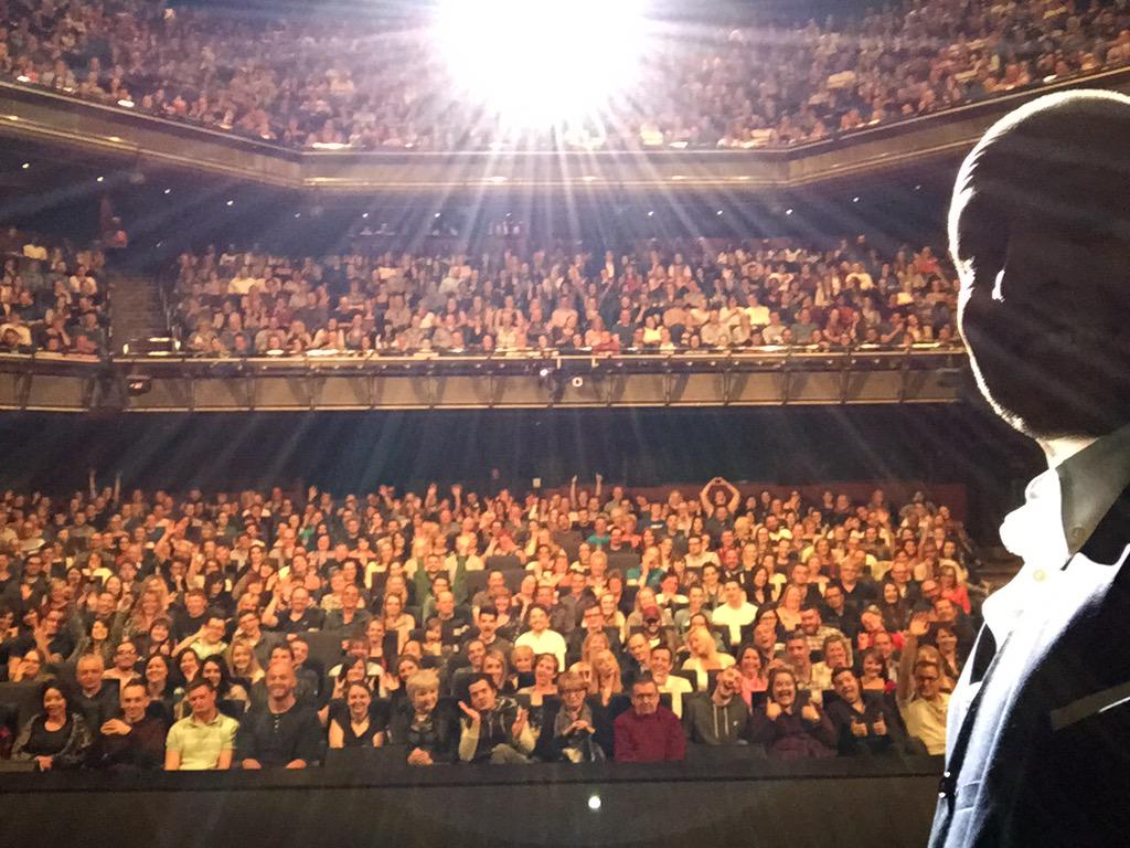 DerrenBrown's tweet photo. Here in Plymouth. Please be part of the show &amp; tweet any word in the next 10 mins using #DerrenMiracle. Thanks http://t.co/GvmJTInReb