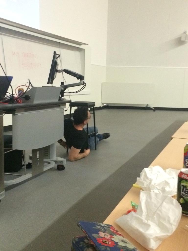 LivUniVets's tweet image. 'You do not see the opening because you do not look for it.Learn from a sheep.A sheep will always see an opening'