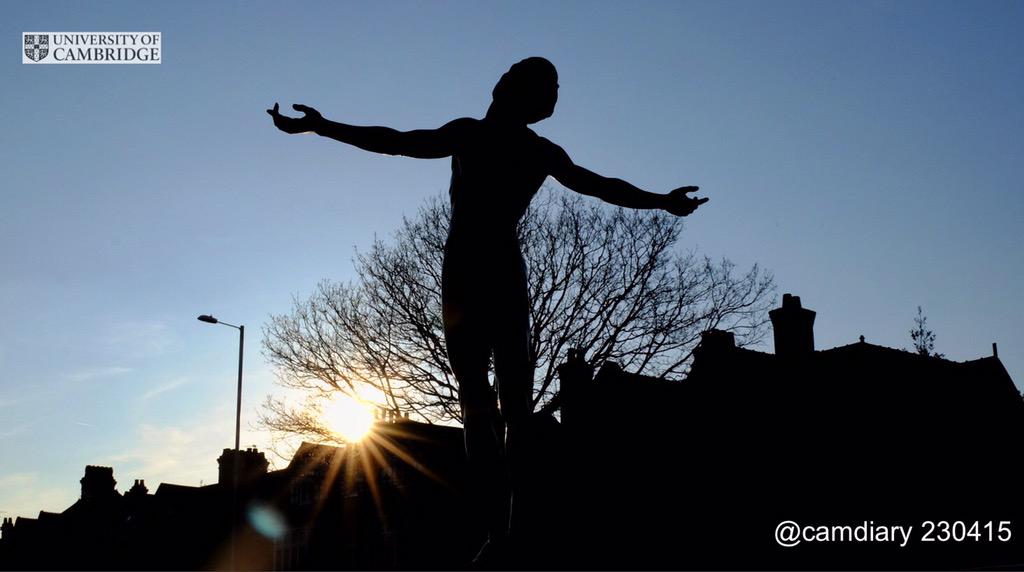 camdiary's tweet photo. Sunset in Cambridge, 23 Apr 2015. http://t.co/LBuvbRb3a4