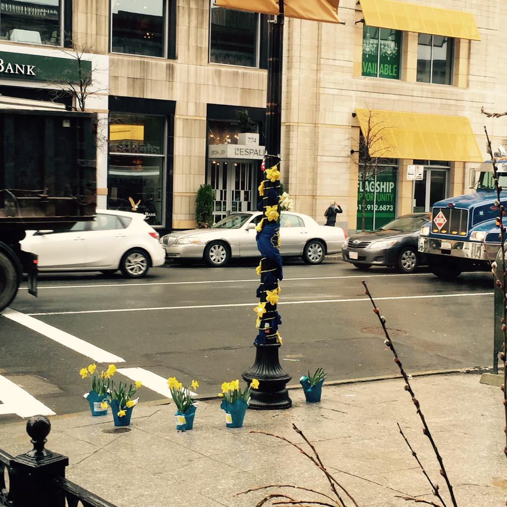 runnerizer's tweet photo. #BostonMarathon reflection: got coffee the next morning and saw Martin's memorial.  It put things into perspective. http://t.co/NoFkdOdl7J