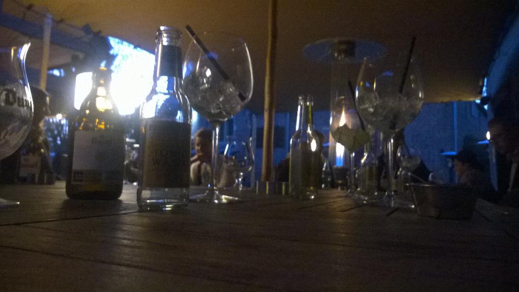 cvandekorput's tweet photo. After Work Drinks ! Wonderful Atmosphere #Emeritis http://t.co/DzNZlBoI8M
