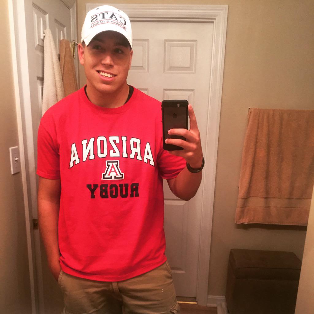 Huntsman_59's tweet photo. Just committed!! Found my new home! #BearDown #AUrugby D1bound✈️🏉😏 http://t.co/68gNFCI0jt