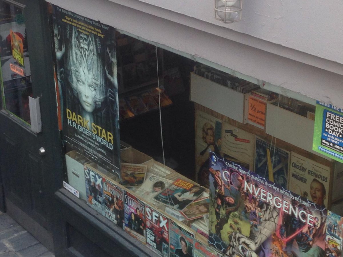 IcarusFilms's tweet photo. What's that? @darkstar_movie Coming to a theatre near you May 15! http://t.co/ZPjmVGj7rq
