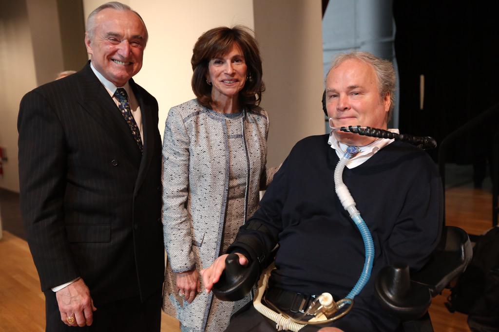 ASIS_Intl's tweet image. MT @CommissBratton: A great afternoon with members of @ASIS_Intl at #ASISNYC. An honor to be recognized today.