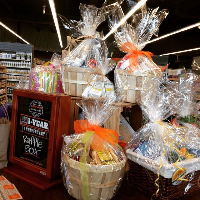 ErewhonMarket's tweet photo. Gearing up for a weekend of raffles, demos, FREE samples and speakers!! It's Calabasas' 1-Year Anniversary! Come jo… http://t.co/dcjROJ6z40