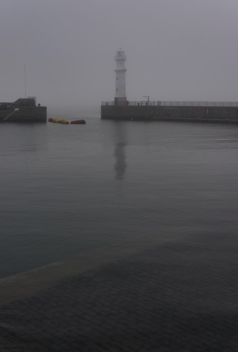 edinspotlight's tweet photo. Newhaven at sunset tonight #Edinburgh #haarmageddon http://t.co/Q2vBcZBdPI