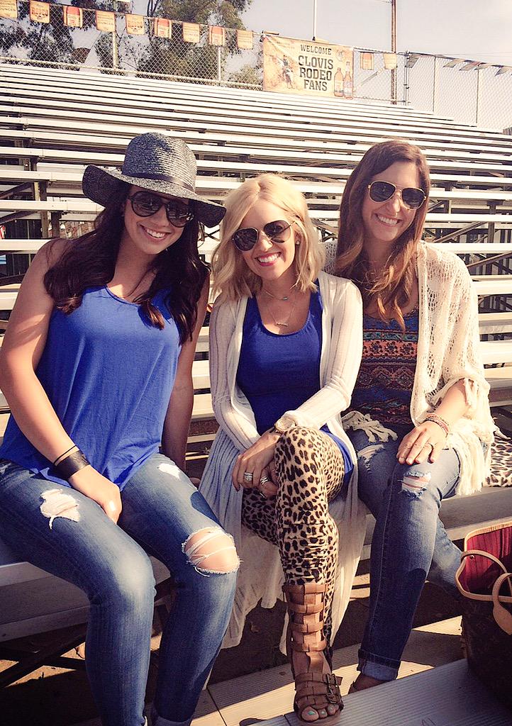 Clovis Slack! #RodeoWives #CoCo #TaeTae #BabyH #WhitWhit 😉 <a href="/CMotes1/">Courtney Motes</a> <a href="/whitneybdavsion/">Whitney B Davison</a>