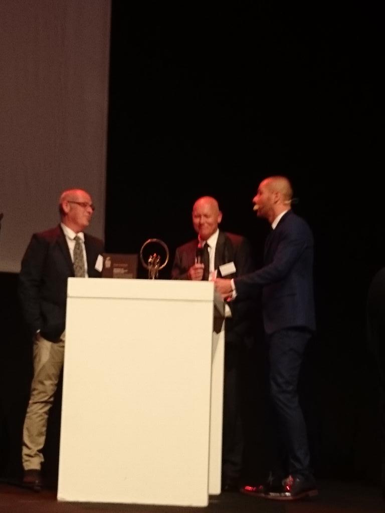Proficiat #Geopunt #Agiv, winnaar van een Real Estate Award.
