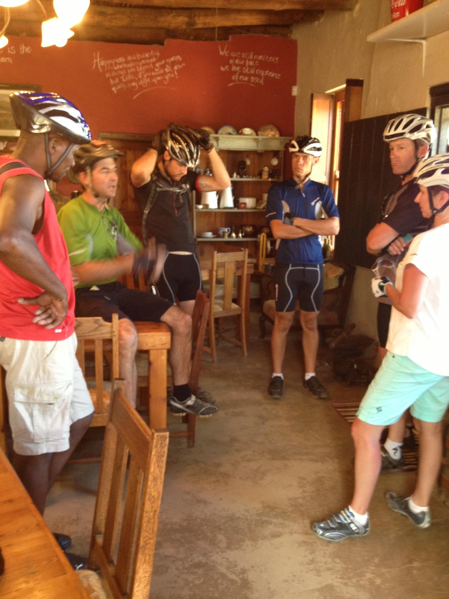 PssItOnTeamOFG's tweet photo. @jl_fourie @welvanpas  AWESOME place to Ride Used In The @AbsaCapeEpic a few years back> Rode It http://t.co/jDLAVAym5p