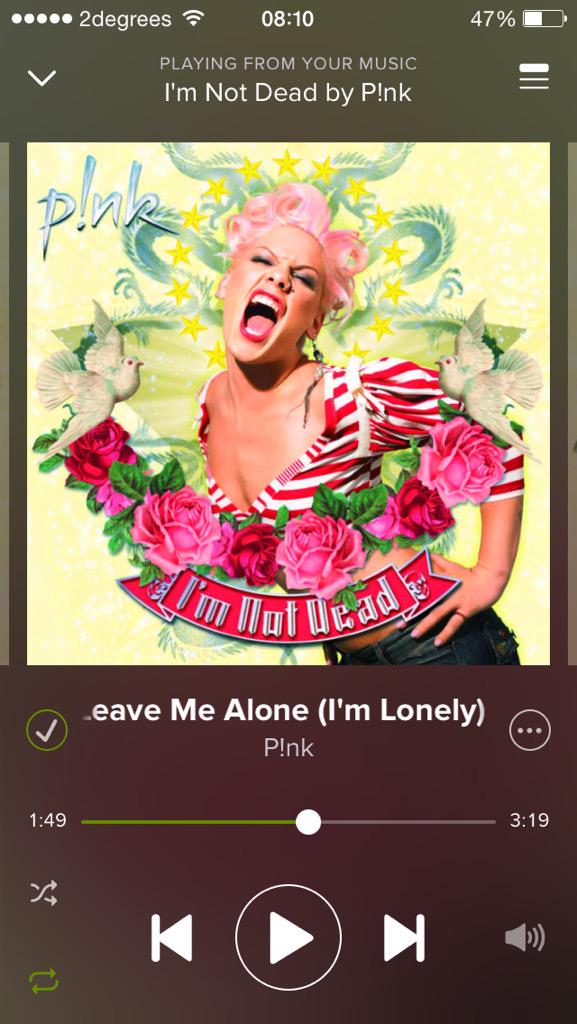 MichPink's tweet image. F R I D A Y V I B E S | #Throwback #Pink #Imnotdead 💀🙋🏻