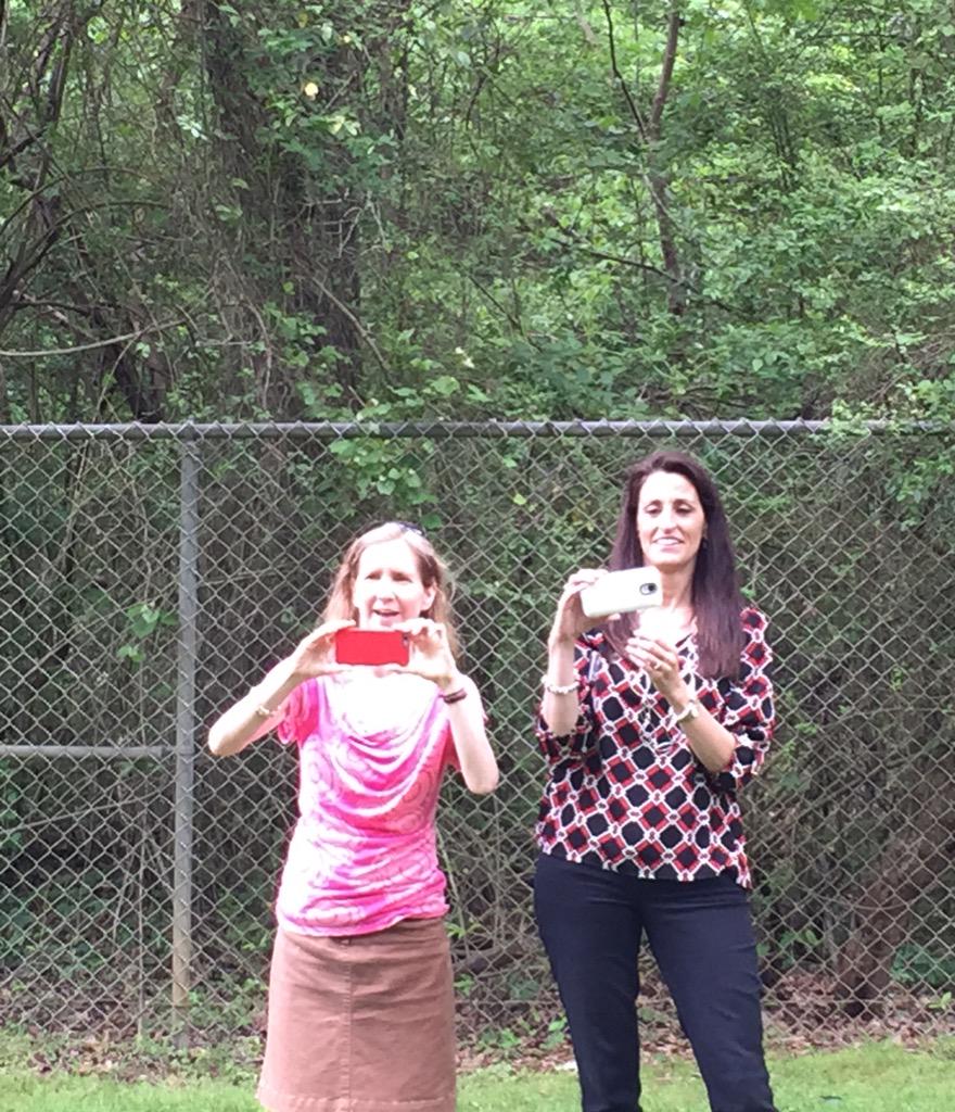 tabbyteacher's tweet photo. #theothersideofthecamera #edms2015 http://t.co/4BRTM7KUiI