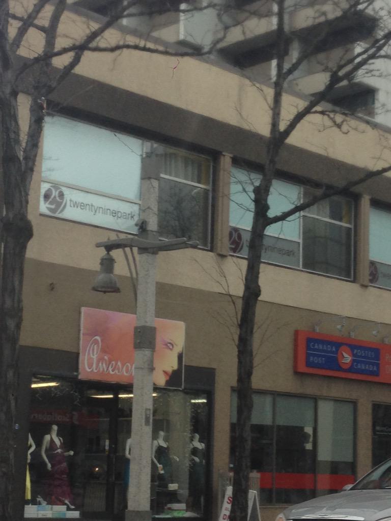 WindsorArab's tweet photo. Bro who's in for zis best club in zee worldz #Windsor #SoExclusive #bottleservice #ImReady #Zyzz http://t.co/q59wFoVHzh