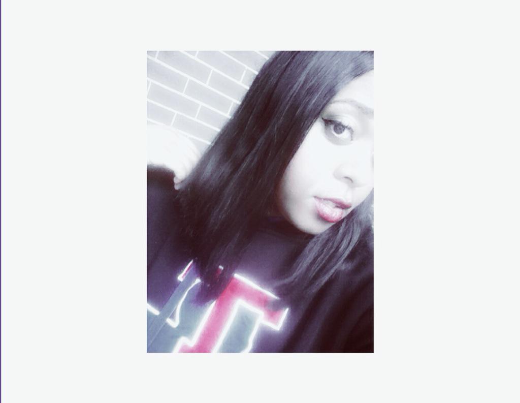 AyeeItsMickeyy's tweet photo. Mee 💕😍💕💋😘 http://t.co/yRUTK2Wy6P