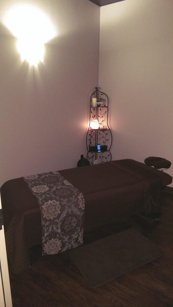 KMilli4u's tweet photo. Relaxing Day at the Spa. 💆🛀🌺🙏💕 
#SpaDay #LTCTheGroup http://t.co/QYD5HhqIWF