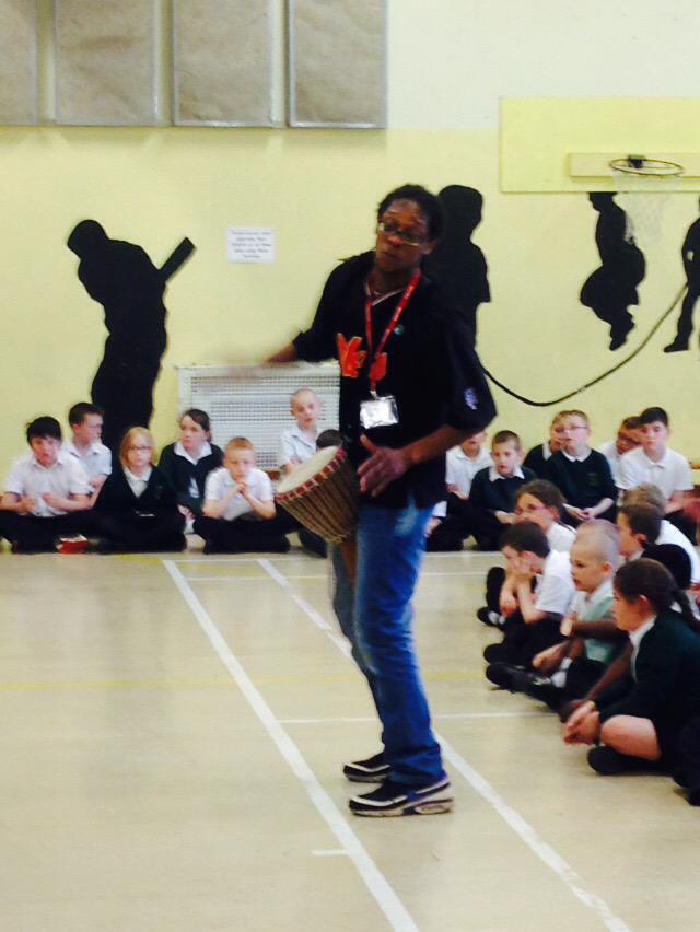 OnoFnlomce_net's tweet photo. Celebrating our performances in style #LRAY1 #LRAY2 #excitinglearning Thank you parents for dancing to our beat! http://t.co/Yd3YYRjOGK