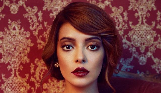 raninitv's tweet photo. PORTRE | Sinem Ülbeği anlattı. Gözleri sihirli küre bir kadın: Selin Şekerci  http://t.co/VifmF0kjvJ #SelinŞekerci http://t.co/r9F8to77mc