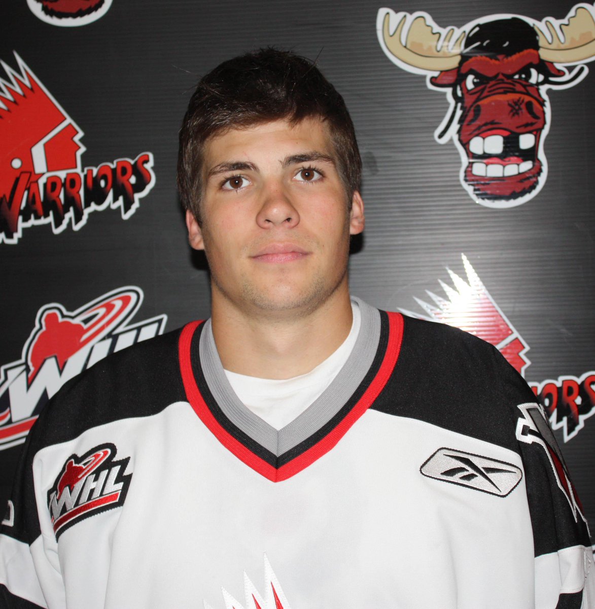 Please consider helping #WHLAlumni Cody Smuk in the fight of his life gofundme.com/codysmuk <a href="/HuskieAthletics/">Huskie Athletics</a>