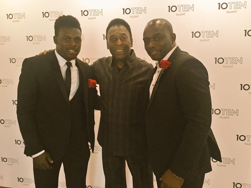 ChristianWade3's tweet photo. Such a privilege to meet the man himself, The LEGEND.... @Pele . Huge honour to be in his presence 🙌🙌 http://t.co/BihBGMeQcO