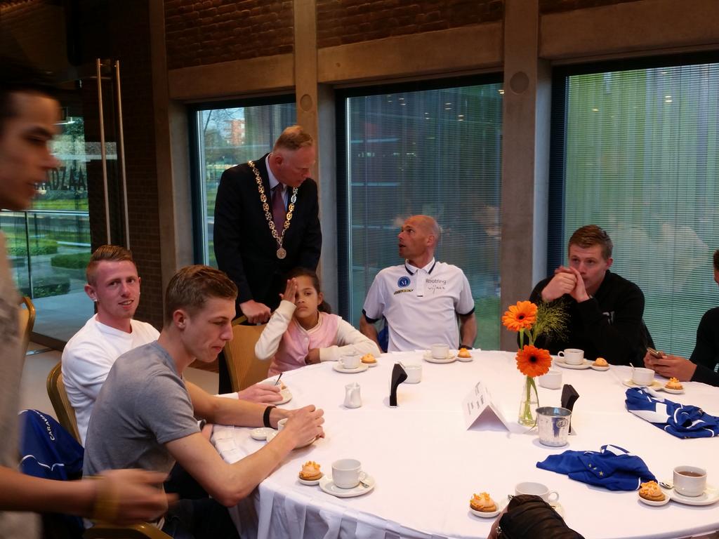 FCMarlene's tweet photo. Fcm A1 en B1 werden vanavond gehuldigd in het gemeentehuis  voor het behalen van het Nederlands kampioenschap  2014 http://t.co/zU1XxOO3xp