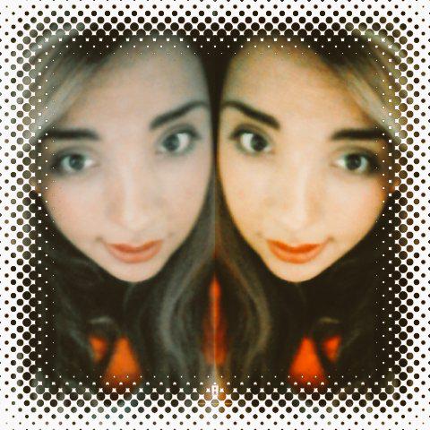 litzyparedes51's tweet photo. LAS SELFIES SON GENIALES http://t.co/nwgWKm0cDO