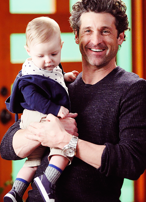 dreamboatmd's tweet photo. How can you leave these two beautiful kids grow up without their daddy! It's just so so wrong #GreysAnatomy http://t.co/NXX2uM0iWY