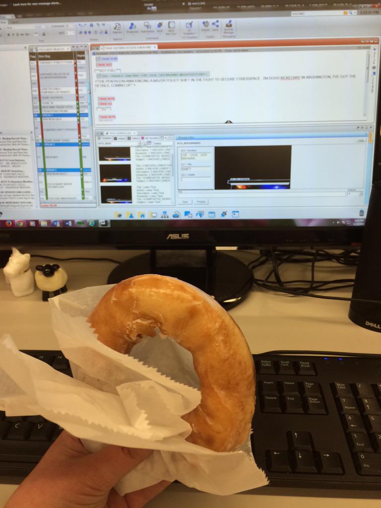 jsanderskfvs's tweet image. Yes!!!! Now I can get through the day thanks @ncartmellKFVS