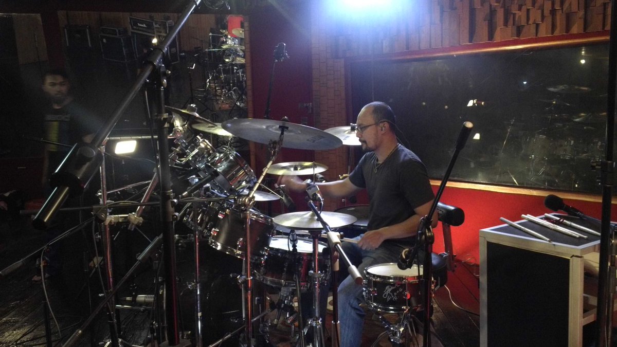 studios_9's tweet photo. YYZ COVERPRO FROM YOYOPRO LIFETIME DRUMMING SESSION http://t.co/LDKqAbFcTU