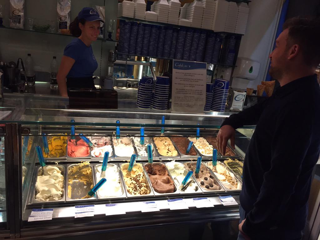 Spartan_Tom's tweet photo. Always room for a midnight cinnamon gelato chaser, ain't that right @nicky_reece lad...? ๐๐ฝ๐ฎ๐น๐ฆ#ournewlocal #LMs http://t.co/EaP8wUDUou