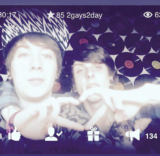 oja_Emily's tweet photo. @2gays2day LOVED watching ur broadcast tonight amazing ily DM me😍 http://t.co/9VD15z8VUV