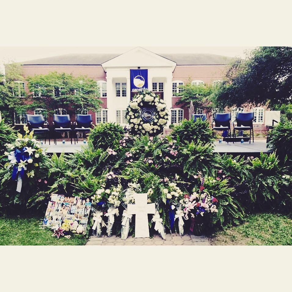 PhiMuGSU's tweet photo. Our thoughts and prayers go out to the women of @KDeltalambda @SouthernAOII @ADPi_GSU #GSUStrong Isaiah 55:8-9 http://t.co/E2NK6CCQQO