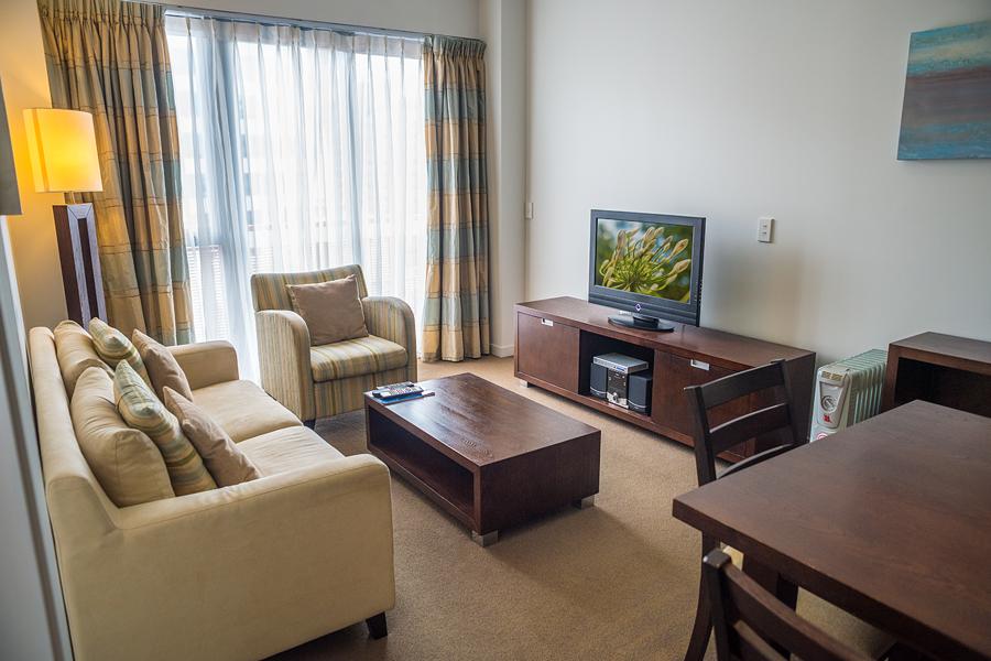 BoulcottNZ's tweet photo. Boulcott Suites has a range of accommodation options, from hotel-style suites to multi-bedroom town houses. http://t.co/Hw12ONg4m3