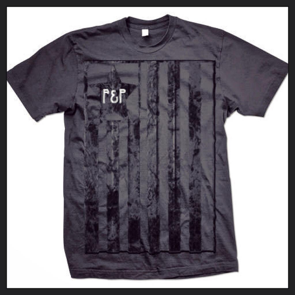 PipesPalms's tweet photo. Check out our #grunge design #graphicdesign #apparel.  Follow us on #Facebook at: http://t.co/gdg1rznqOg http://t.co/WMI7RbDL5q