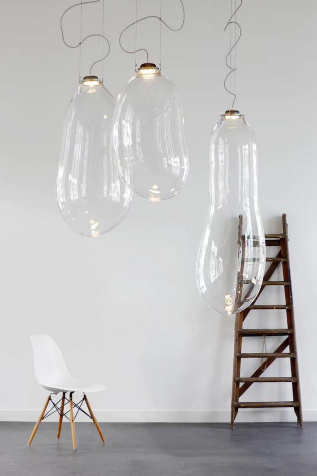 taraceagroup's tweet photo. #TheBigBubble is a big bubble of light made of blown glass.  by  #AlexDeWitte. Via @fubiz
http://t.co/YXoEaMXwrb http://t.co/cYc0Suj9I4