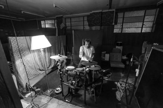 dreQmason's tweet photo. George D. bangin' the skins. http://t.co/tixYiriSKB