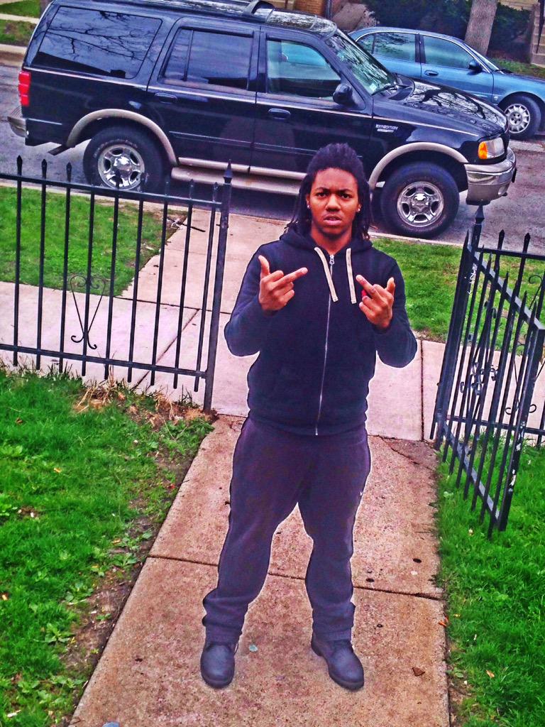 Jaymunnaaa's tweet photo. Middle fingers to da jakes😈👮🏿🌵💯
#FREEINSANE🔓 http://t.co/Dj6C0VyKN8