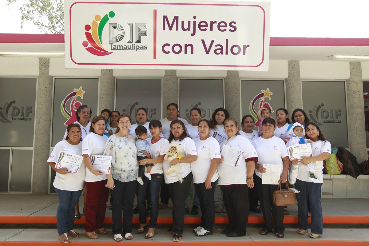 mujer_casa's tweet photo. MUJER, TU DIGNIDAD Y TU INTEGRIDAD DEBEN ESTAR POR ENCIMA DE TODO. http://t.co/2qpjDZnH84
