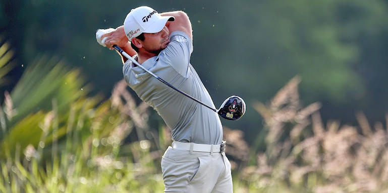 TaylorMadeGolf's tweet photo. Weights together = max distance. #MadeofGreatness http://t.co/KW6Qu9I80R