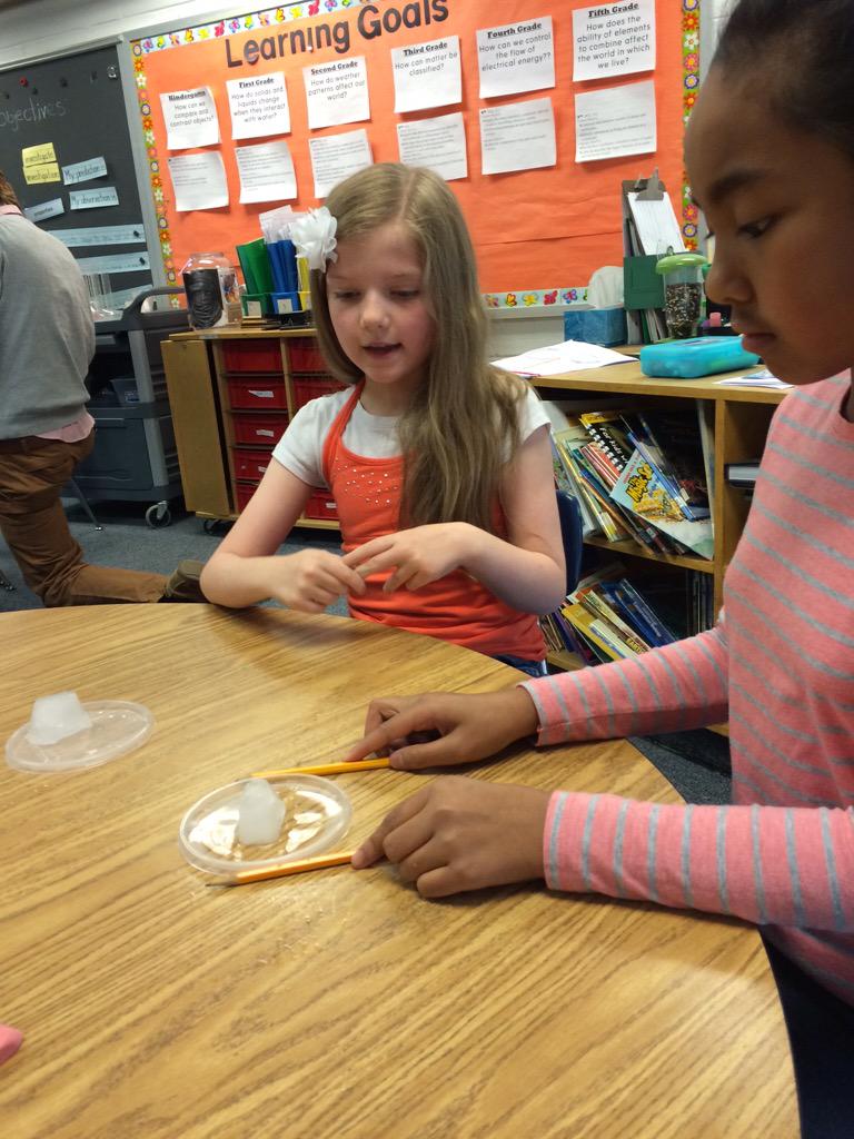 APSDrewOgg's tweet photo. Designing experiments to demonstrate molecular movement and energy @APSDrew  #thisissoexciting #chemistry http://t.co/lddHbBcCeS